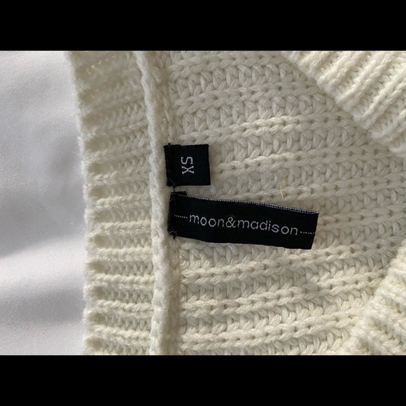 Cropped sweater - Picture 2 of 2